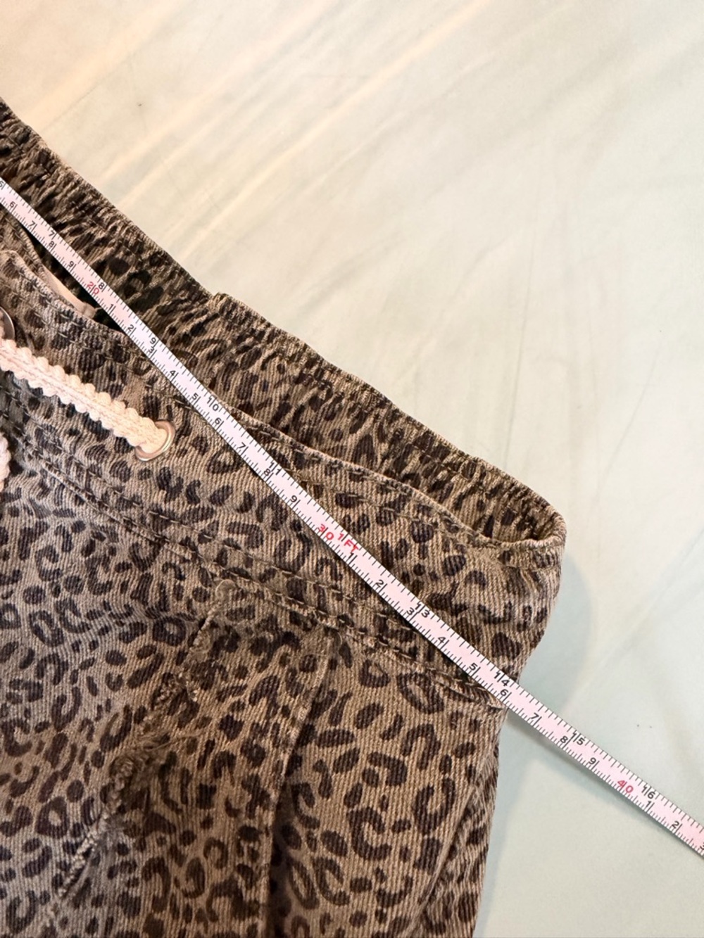 POL Green Leopard Print Jogger Pants with Crochet Pockets - small NWOT - Picture 8 of 11